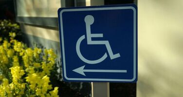 Handicap Placard vs. Handicap License Plates: Which is Right for You in New Mexico?