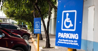 Temporary vs. Permanent Disabled Parking Permits: What’s Best During Pregnancy?